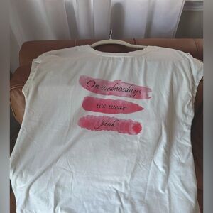 White Graphic Tee – Mean Girls “On Wednesdays We Wear Pink”